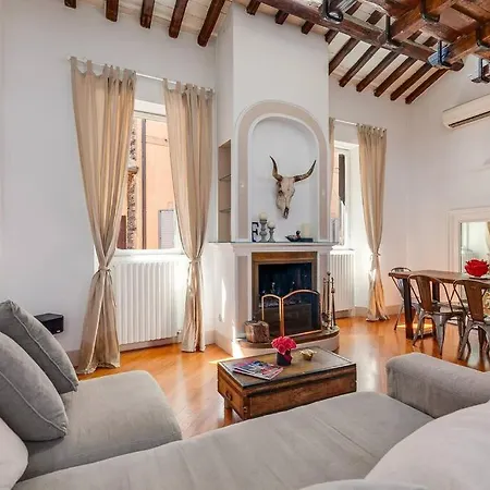 Che Eleganza! Irresistibile Dimora, Campo De Fiori Appartement Rome
